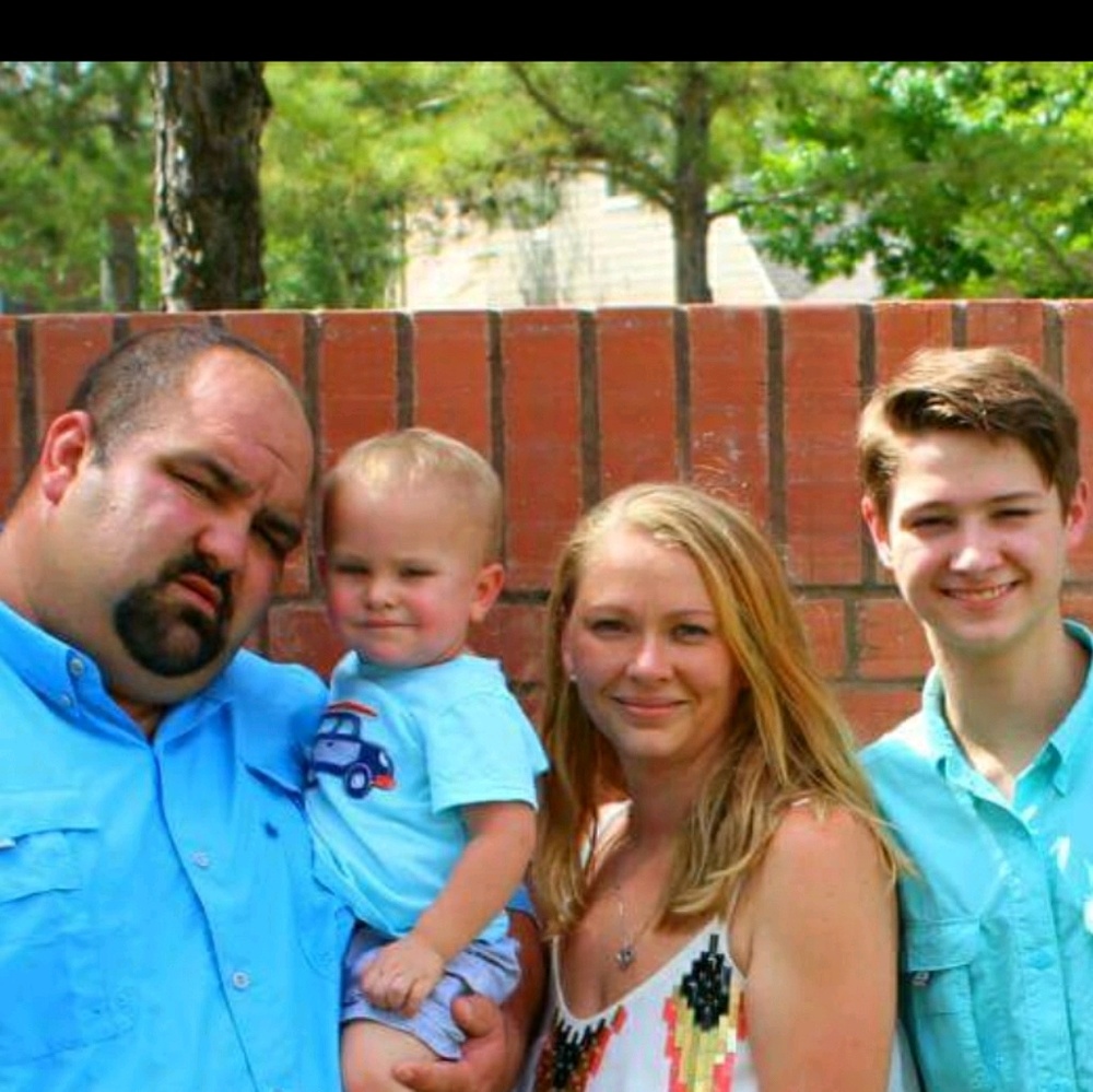 Meet your Posher, Lara